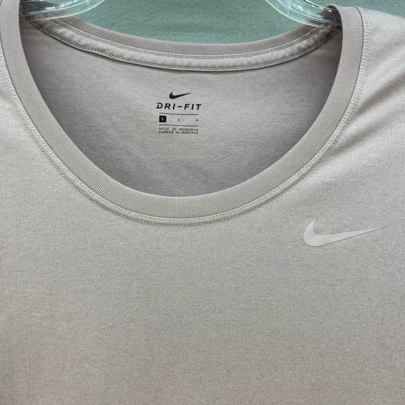 Nike Women's Light Purple Dri Fit Crew Neck Top Size Large - Picture 2 of 10